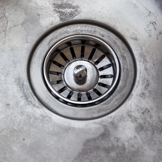 commercial sink cleaning